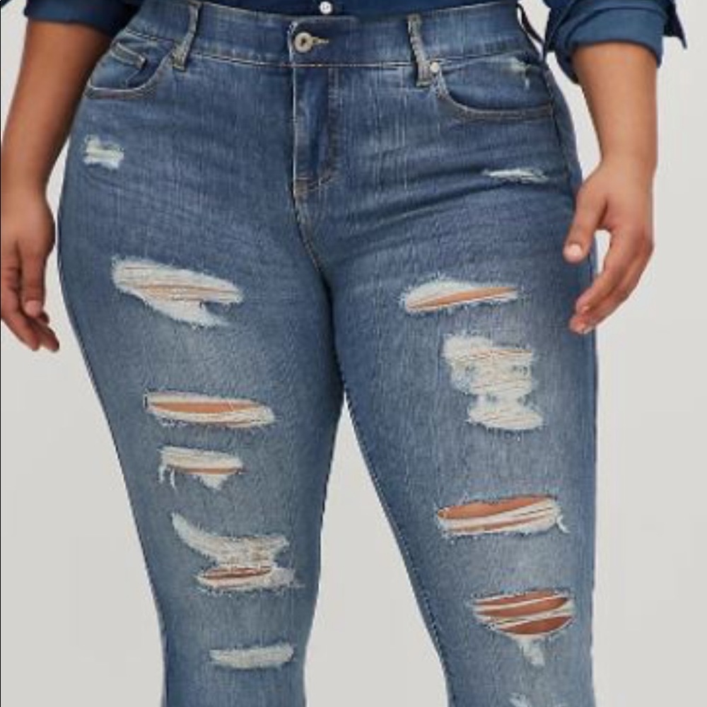 Torrid bombshell skinny Jean - premium stretch medium wash